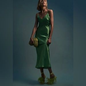 ZARA WOMAN NWT SS22 GREEN SATIN STYLE DRESS X-Small 3564/168 NEW with tags